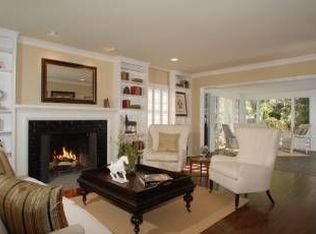 1047 Moraga Dr, Los Angeles, CA 90049
