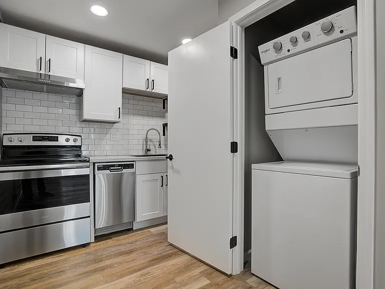 1606 E Catalina Dr #B — Photo 6