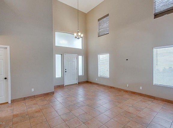 4th image of 1063 N Sunnyvale Ave