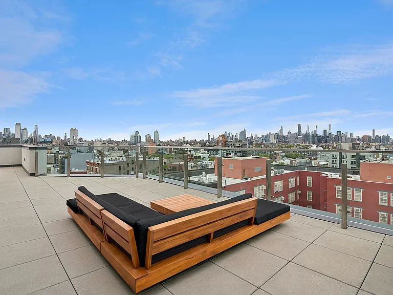 710 Metropolitan Ave #3B — Photo 10