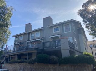 3301 Holly Grove St, Thousand Oaks, CA 91362