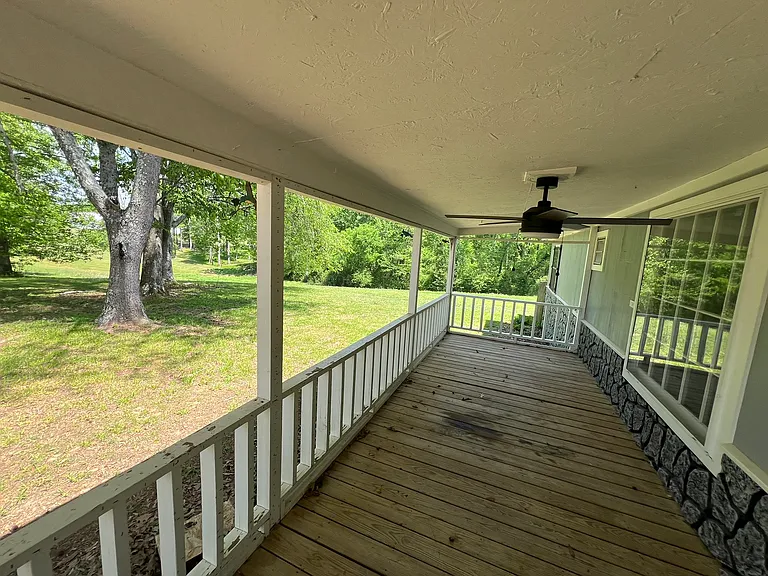 192 Elgin Dr — Photo 21