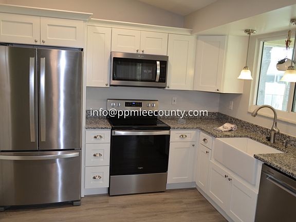 4th image of 823 SW 14th Pl