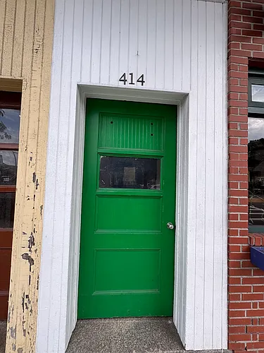 414 Centre St #2 Photo 1