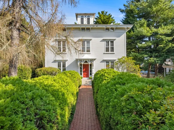 1 Morgan Street #8, Stonington, CT 06379