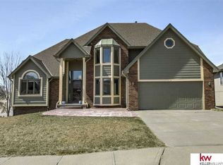 3234 Chad St, Bellevue, NE 68123