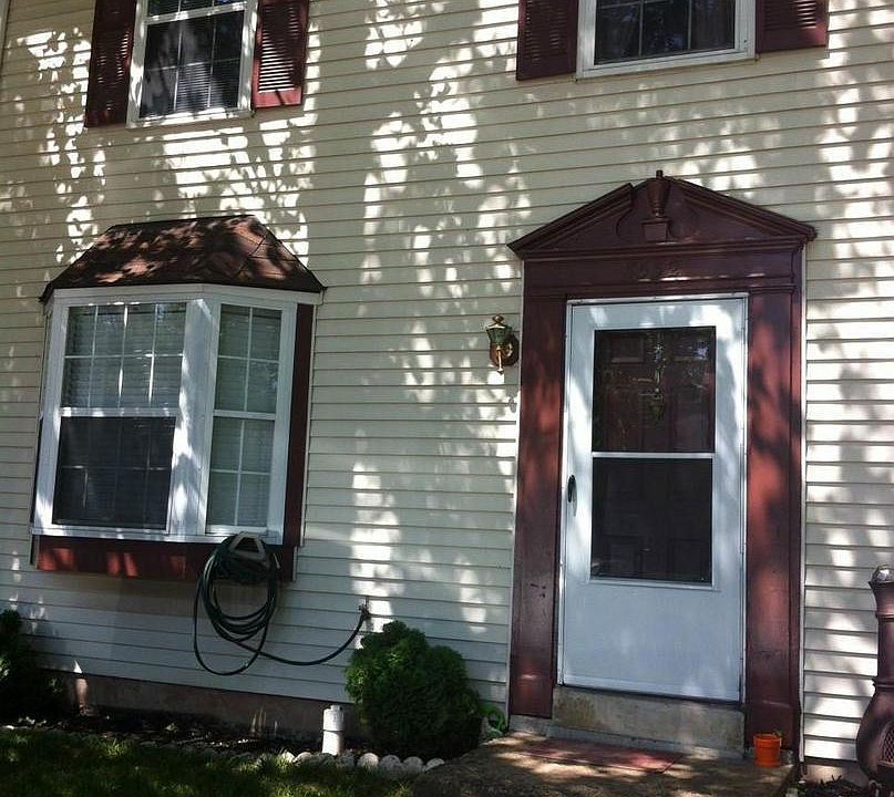 1st image of 8532 White Pine Dr