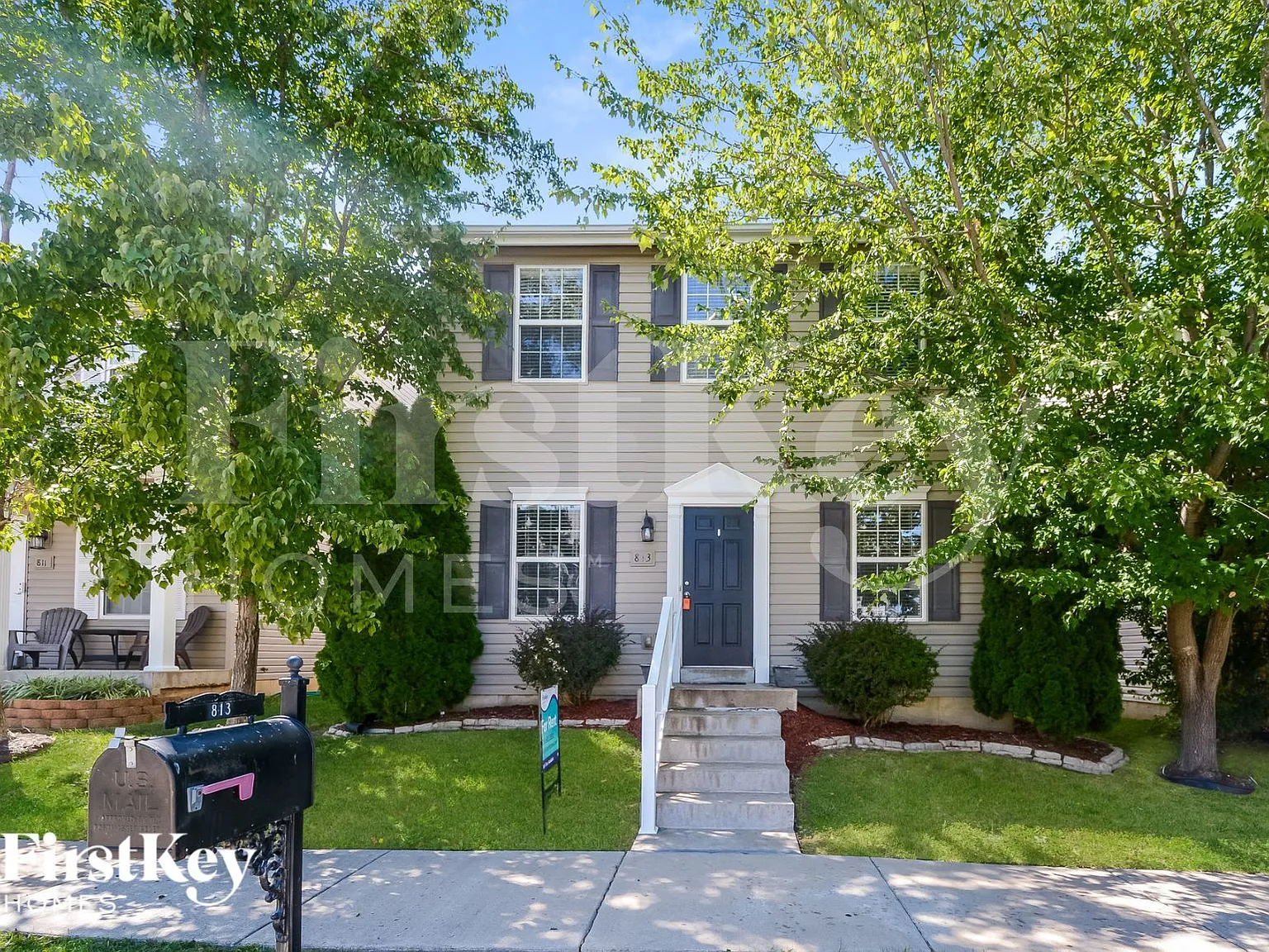 3 bed, 2.0 bath, 1680 sqft, $2,605 — Photo 1