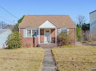 195 Zuber Pl, Maywood, NJ 07607