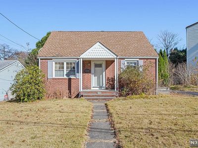 195 Zuber Pl, Maywood, NJ, 07607