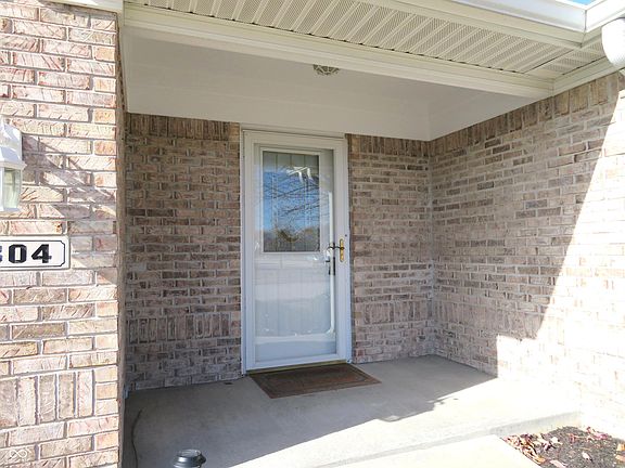 5th image of 1804 Pine Cone Dr