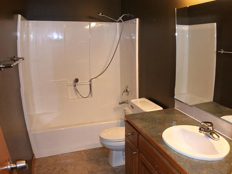 433 Crest Pl — Photo 13