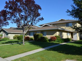 421 W Santa Ana Ave, Clovis, CA 93612
