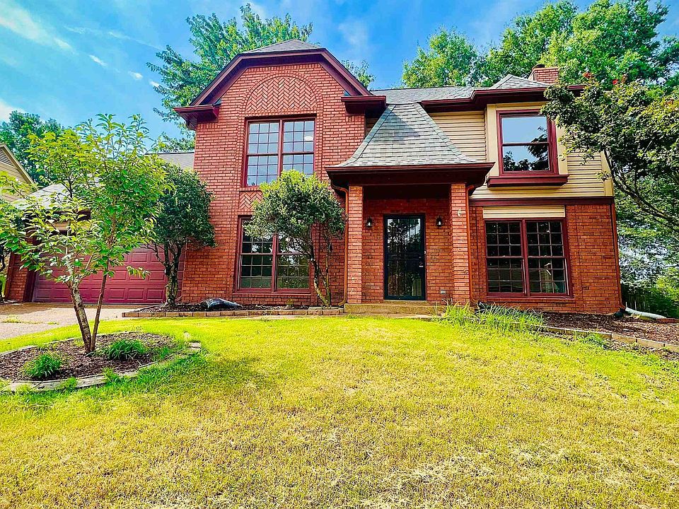1st image of 2062 Kings Cross Ln