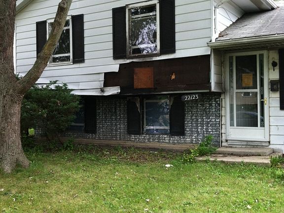 2nd image of 22123 E Churchill Dr