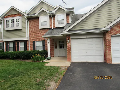 352 Pembroke Ct #5 Photo 1