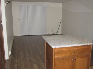 18245 E Burnside St #104, Portland, OR 97233