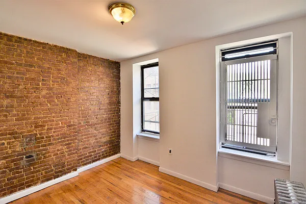 Rented by Corcoran | media 23