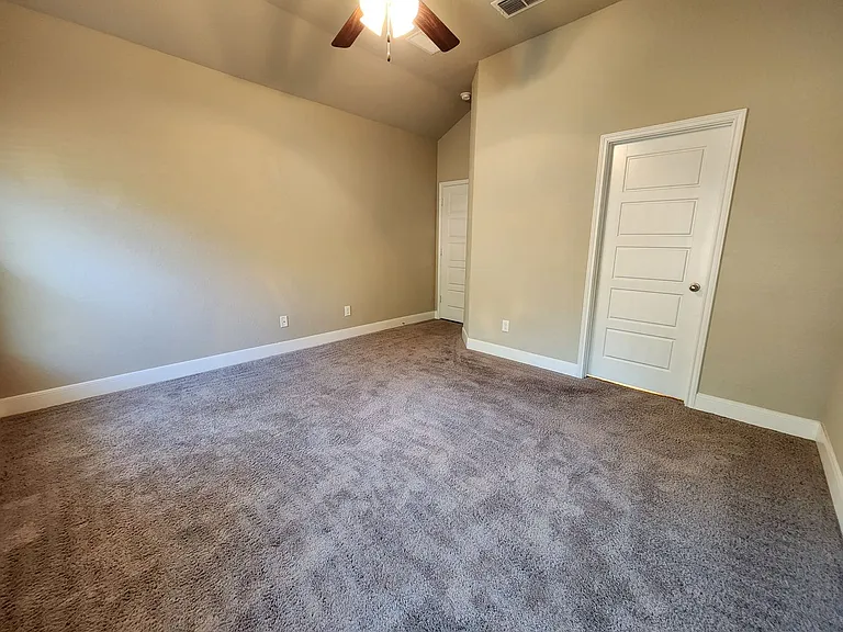 1221 Old FM 306 — Photo 19
