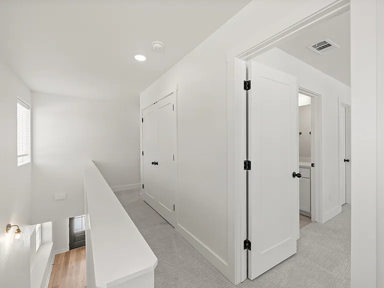 5811 S 31st St #605 — Photo 15