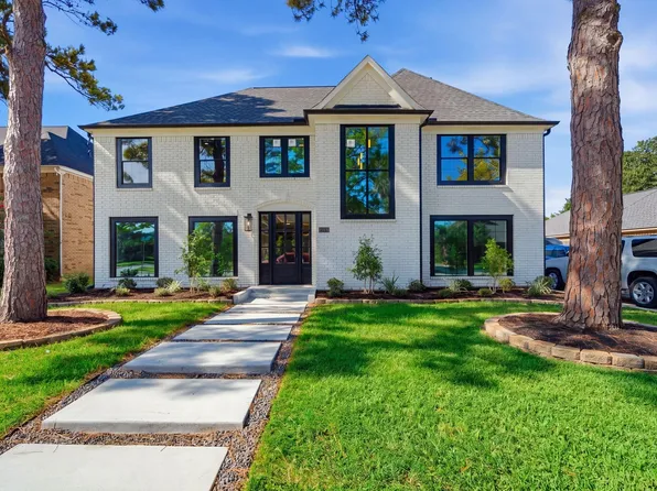 2304 Eagles Way, Pearland, TX 77581