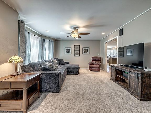 5th image of 3125 NW 70th St