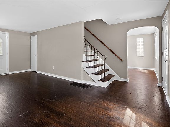 5th image of 1811 Graham Blvd
