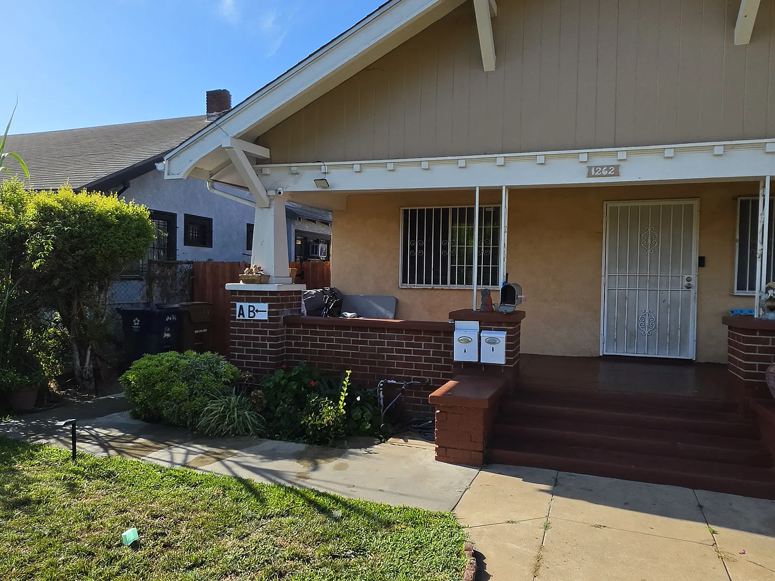 2 bed, 768 sqft, $2,700 — Photo 1