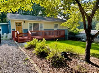 200 S Oconeechee Ave, Black Mountain, NC 28711