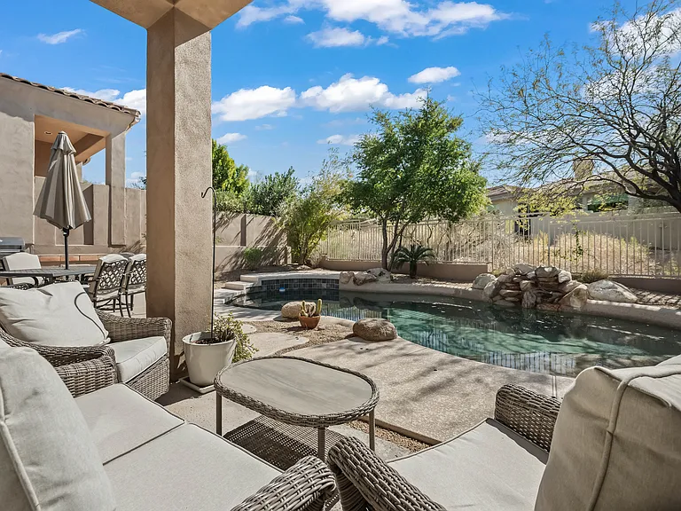 11479 E Beck Ln — Photo 4