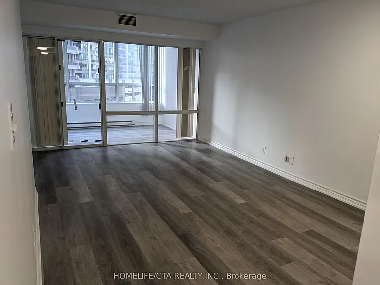 717 Bay St #707 — Photo 10