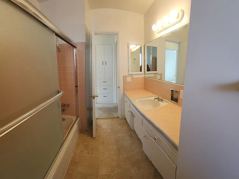 550 Piney Way — Photo 34