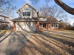 5309 Pleasant St, West Des Moines, IA 50266