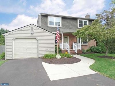 4 Pinetree Ct, Newtown, PA, 18940