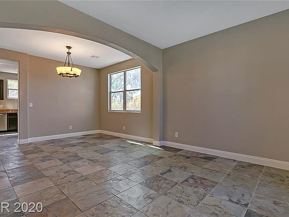 3rd image of 10290 Burwood St