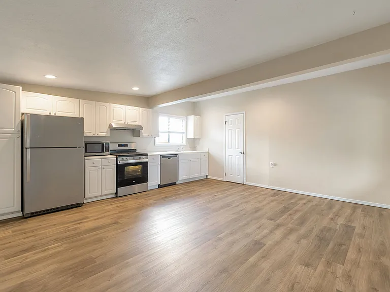 6901 Grandview Ave #B — Photo 5