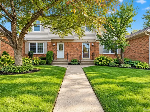 24264 Bashian Dr, Novi, MI 48375
