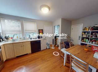 54 Kelly Rd #2T, Cambridge, MA 02139