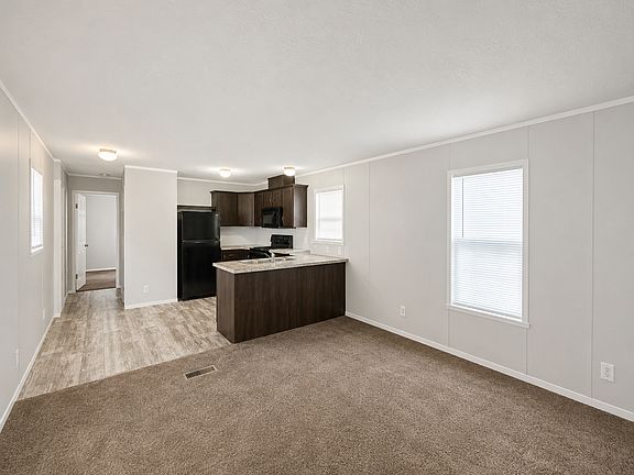 2nd image of 2 E Manor St #2B