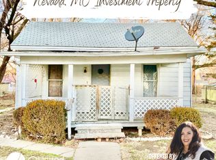 313 E Allison St, Nevada, MO 64772