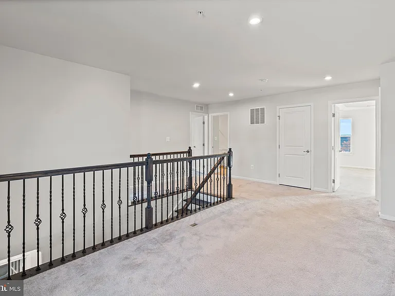 311 Sunrise Ct — Photo 29