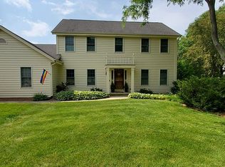 N70W28503 Huntington St, Hartland, WI 53029