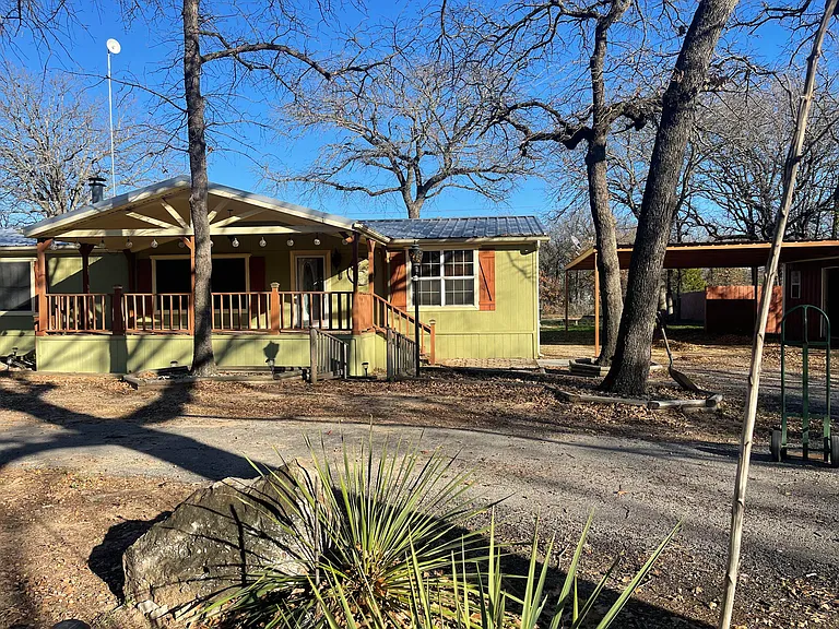 114 Dorflinger Ct — Photo 3