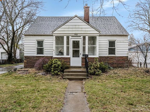 5th image of 713 Carver Ave