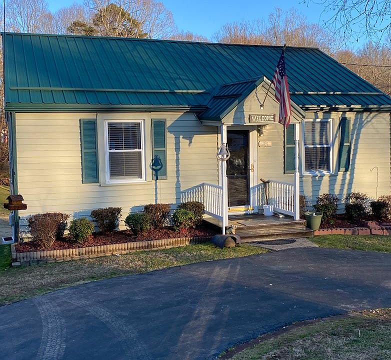 1st image of 75 Johnson Ln