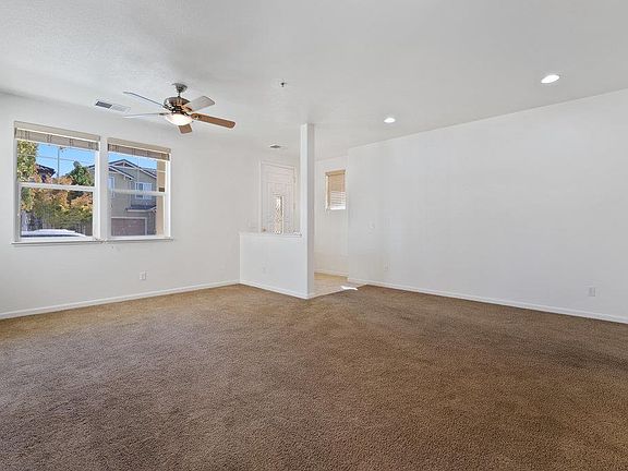 2nd image of 327 San Luis Ave