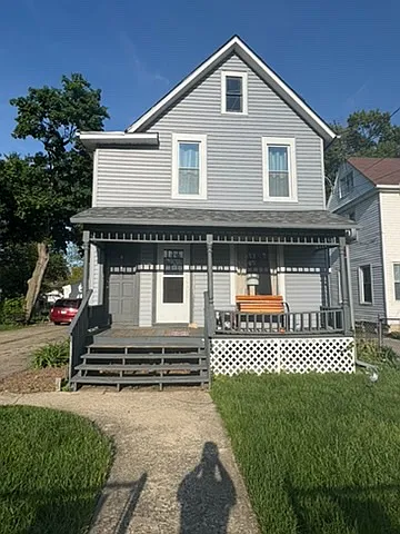 601 Iowa Ave photo 1