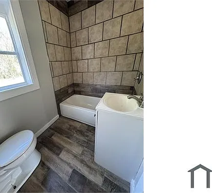 775 Bedingfield Ave — Photo 9