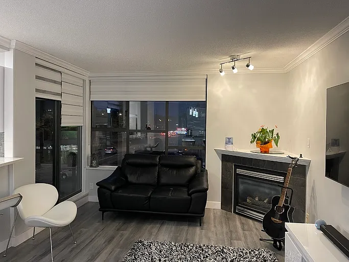 8180 Granville Ave #305 — Photo 5