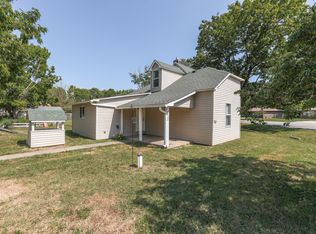 8432 Bluff Rd, Indianapolis, IN 46217